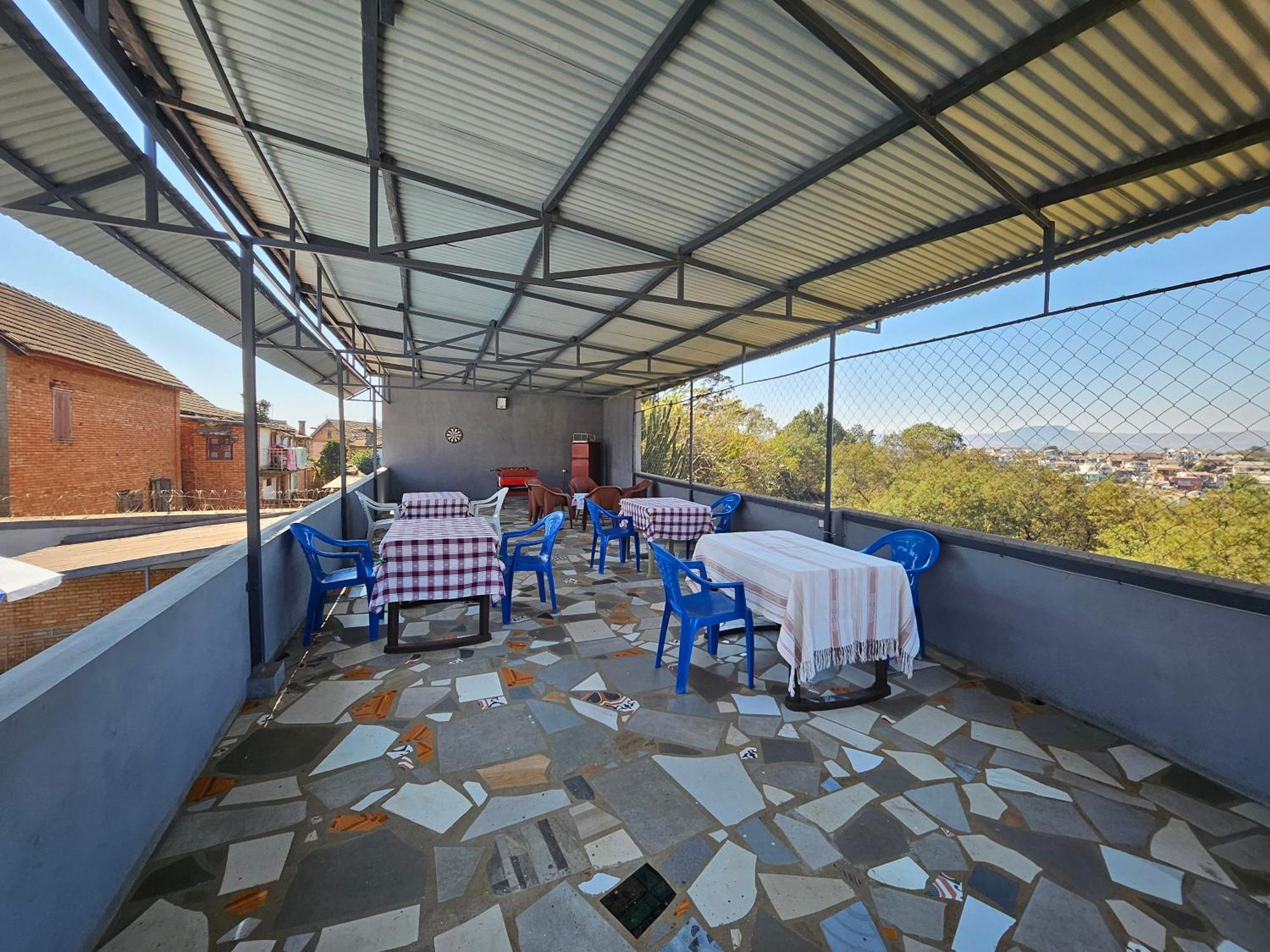 Chez Joel Bed & Breakfast Antsirabe Exterior photo