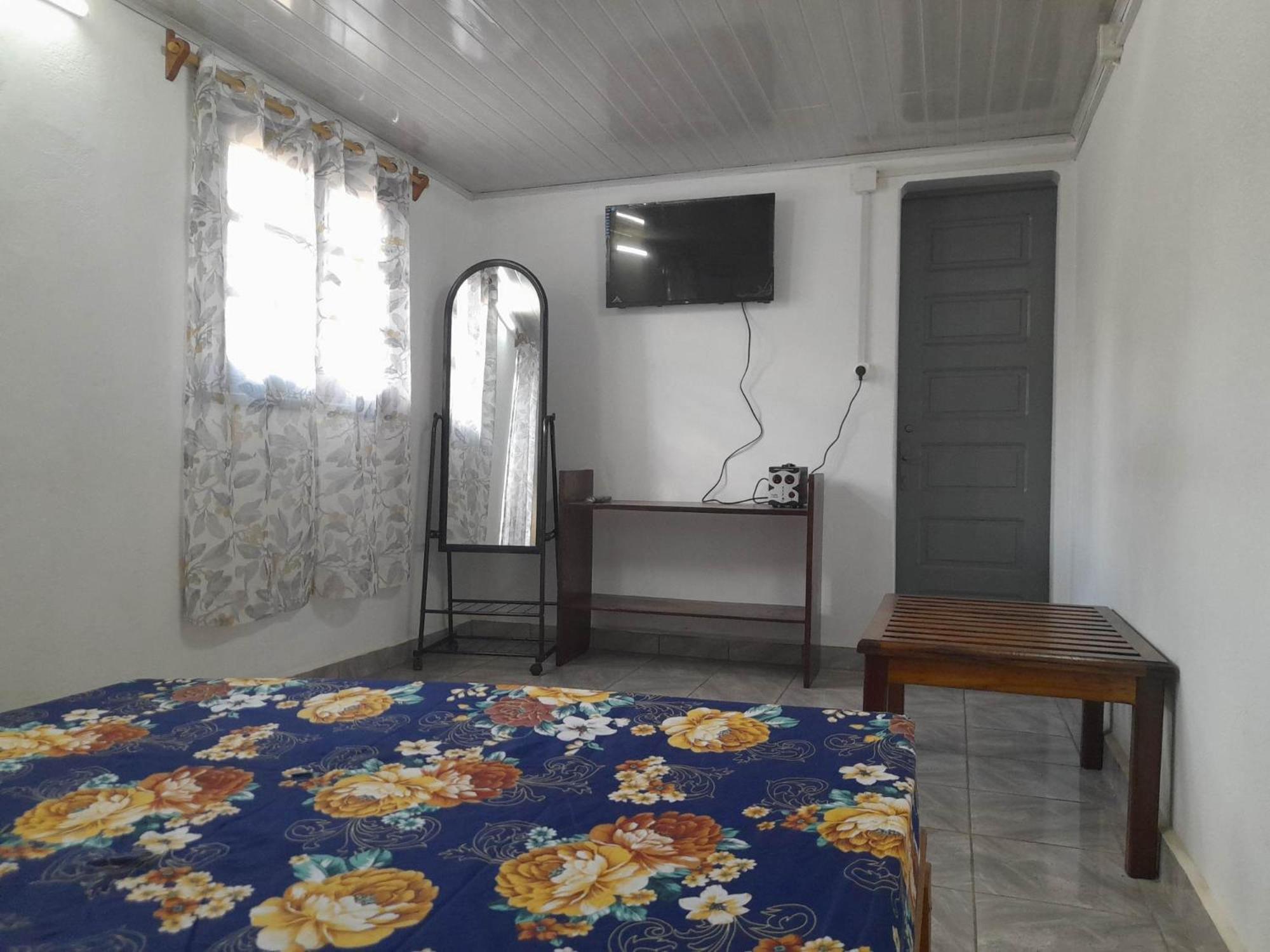 Chez Joel Bed & Breakfast Antsirabe Exterior photo