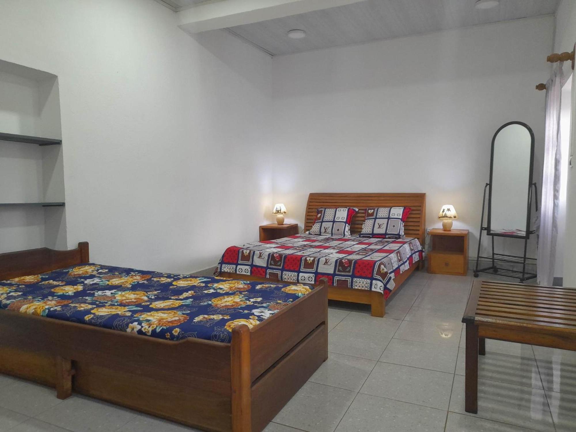 Chez Joel Bed & Breakfast Antsirabe Exterior photo